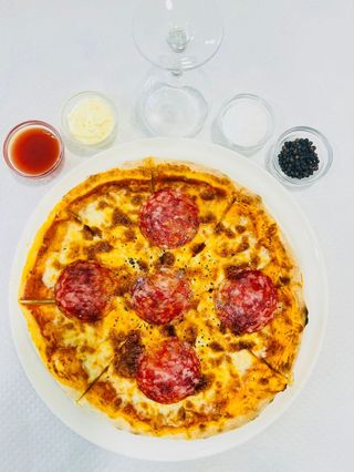 Pizza Salame pepperoni 