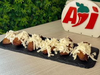 Tajadas de plátano maduro con queso