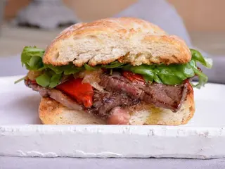 Bocadillo Pepito De Cerdo