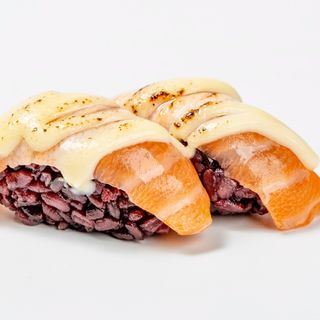 138.nigiri venere sake flambè