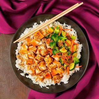 Hot Bowls De Pollo Teriyaki Y Cebollino Chino (1 Ud.)