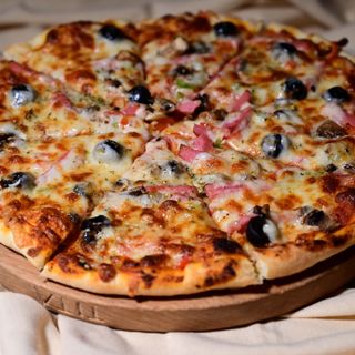 კომბინირებული პიცა