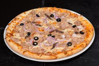 Pizza Tonno mica Ø28cm