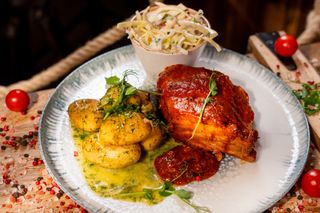 Żebra wieprzowe w sosie chipotle z piwem 710g