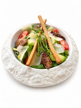Салат з курячою печінкою (350г)
