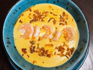 Сирний крем суп з креветками (300g)