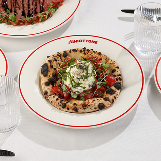 სტრაჩატელა ჩერი პესტო