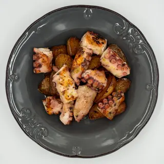 Polpo BBQ e patate novelle