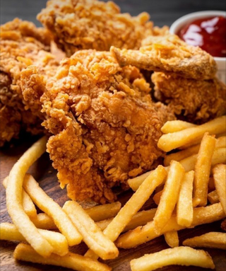 Hulk si gasca lui de prieteni 1,1 kg