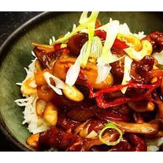Dry Chilli Beef with Leaks and Cashewnuts