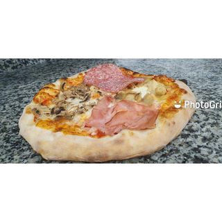 22. Pizza 4 stagioni