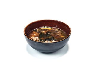 Zuppa di pesce, zenzero e shitake