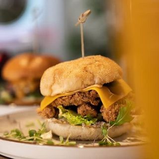 Hamburguesa Al Estilo Crujiente