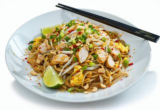 Pad thai z kurczakiem 