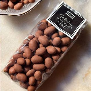 Bolsa De Pistachos Con Chocolate Con Leche