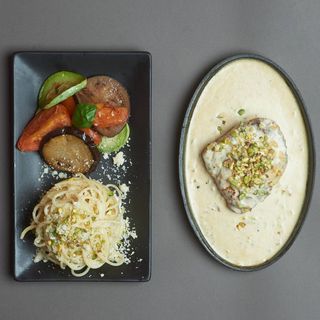 Filetto Di Parmigiano E Pistacchio