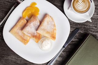 Café au Choix  +Eau Minérale+ Crêpe Sucrée