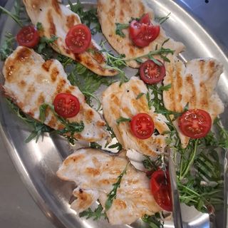 Petto di pollo arrosto rucola ciliegino