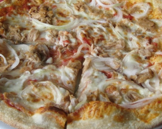 Pizza tonnata (30 cm.)