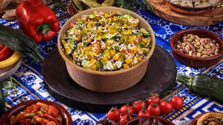 Gemüse - BOWL (jak sałatka + Frytki)