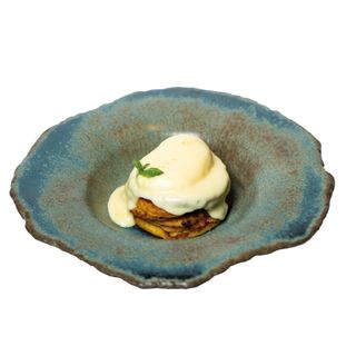 Деруни з кремом Пармезан і яйцем пашот (250г)