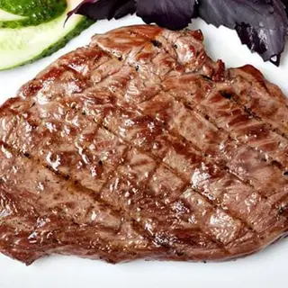 Ternera A La Plancha Con Guarnición