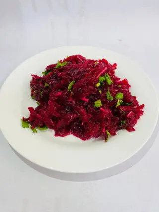 Салат з бурячка та часника (200г)