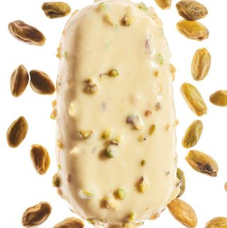 Фісташка в білому шоколаді