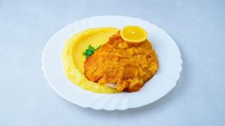 Pileća bečka + Palačinka eurokrem + Coca Cola