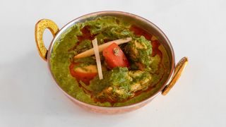 Saag chicken