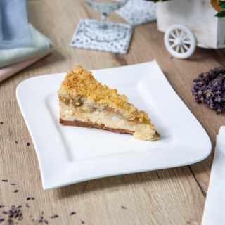 Apple crumble cheesecake