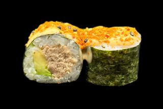 38. Makis Salmón cocido (8 Uds.)