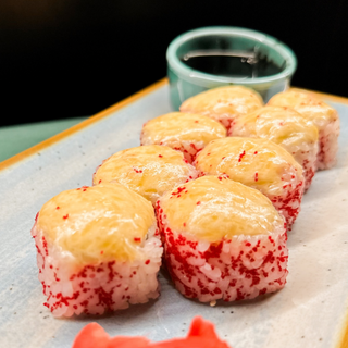 СПАЙСІ РОЛ З КРЕВЕТКОЮ