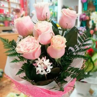 Ramo rosas con Biznaga "Málaga La Bella"