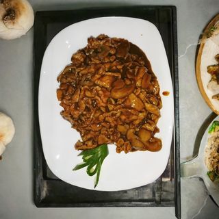 78. Ternera Con Champiñones