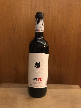 Vino Oak : Ribera Del Duero 100% Tempranillo. 4 Meses Crianza