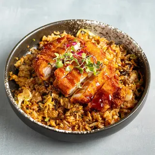 Yakimeshi De Tonkatsu (Cerdo)