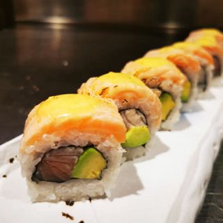 Aburi Salmón Roll (8 Pzs.)