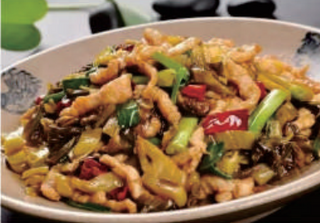 62 Maiale saltato con crauti cinesi