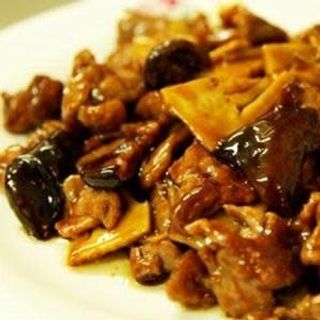 46 ternera con bambu y setas