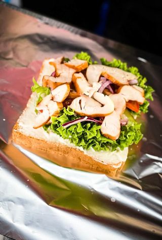 З копченою куркою (230г)