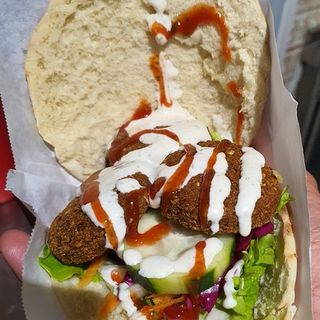 Döner falafel