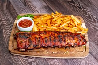 Tambal de porc cu cartofi prajiti (de casa)