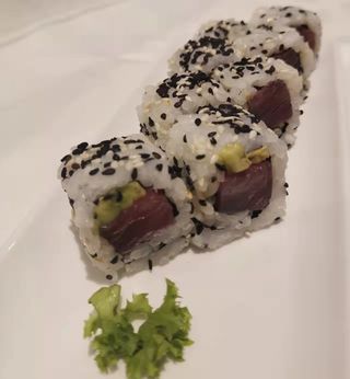 344.Uramaki tonno 8 pezzi