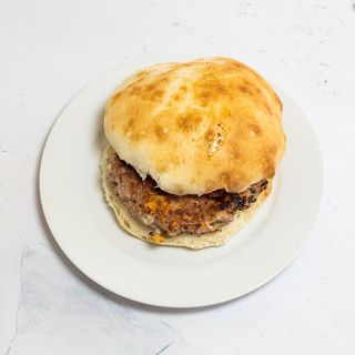 Gurmanska pljeskavica i pomfrit