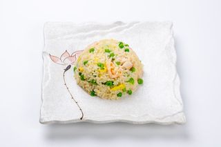 99 Riso saltato con frutti di mare