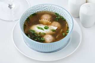 Бульйон з фрикадельками з індички і пастою Фарфале (300мл)