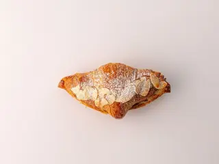 Міні круасан із мигдалем (40g)