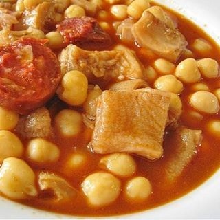 Callos con garbanzos