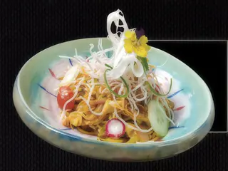 16. Tallarines Con Curry Amarillo Thai